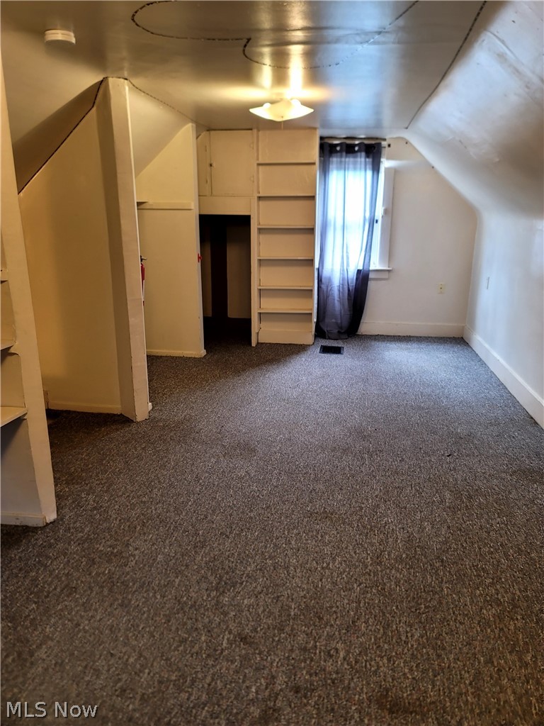 543 Kling Street Property Photo 14
