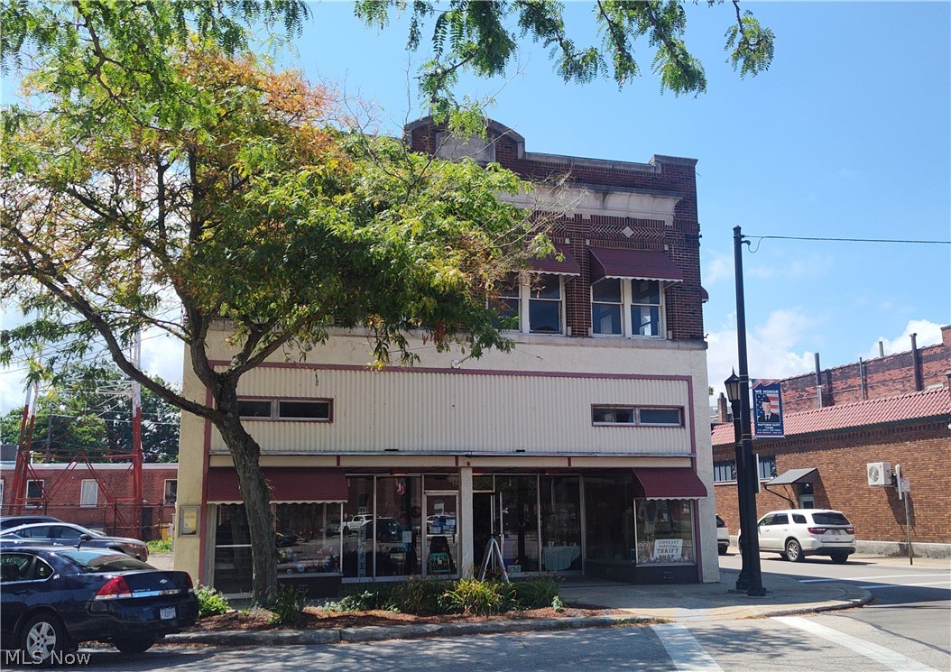 255 Main Street Property Photo 1