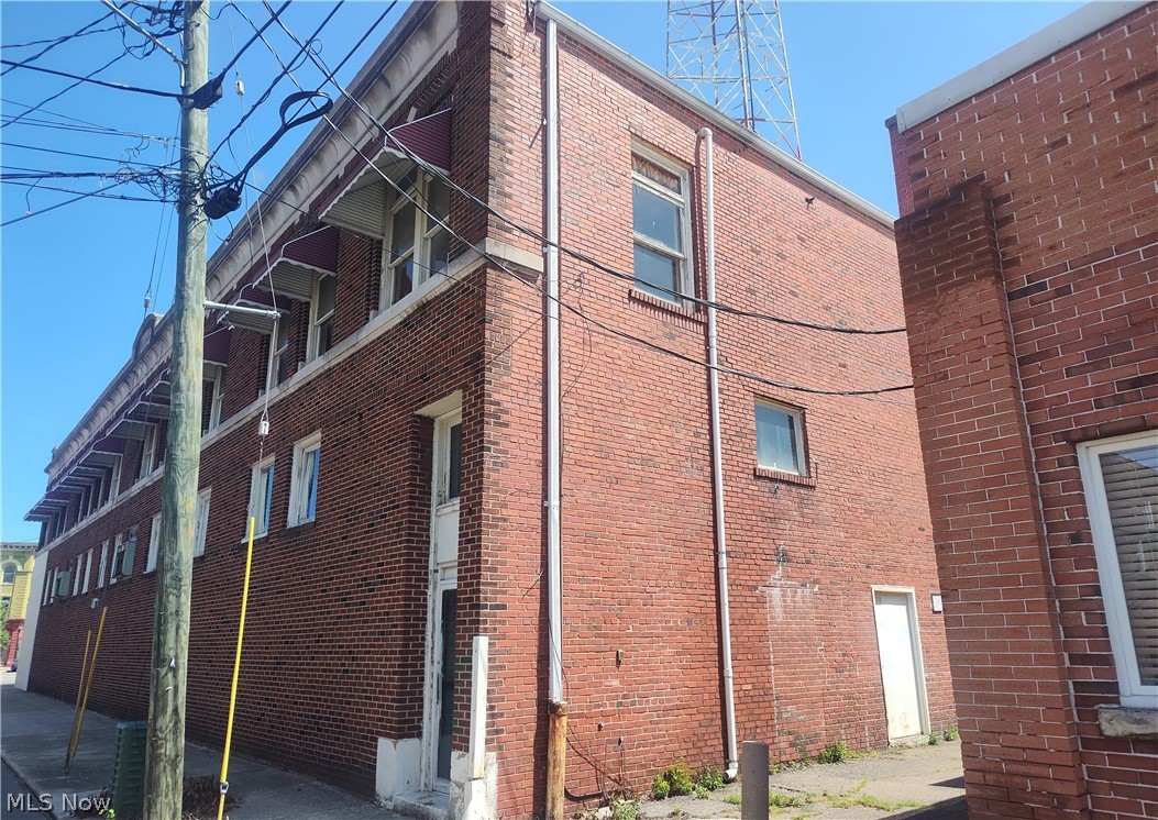 255 Main Street Property Photo 8