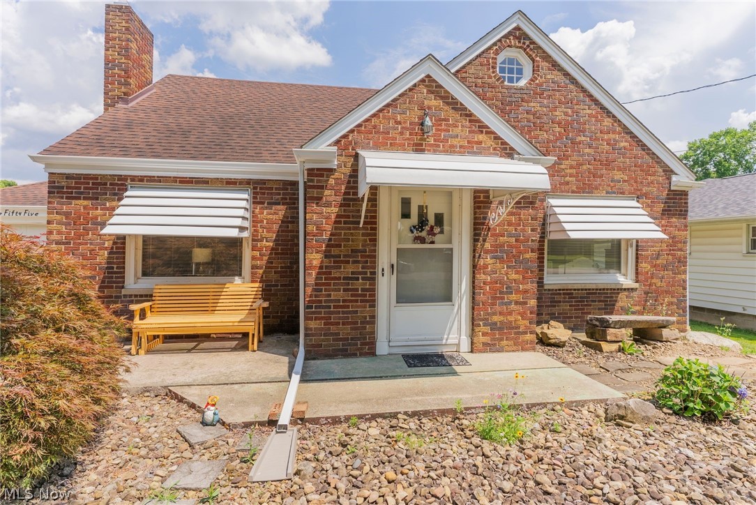 255 Grandview Avenue Property Photo 1
