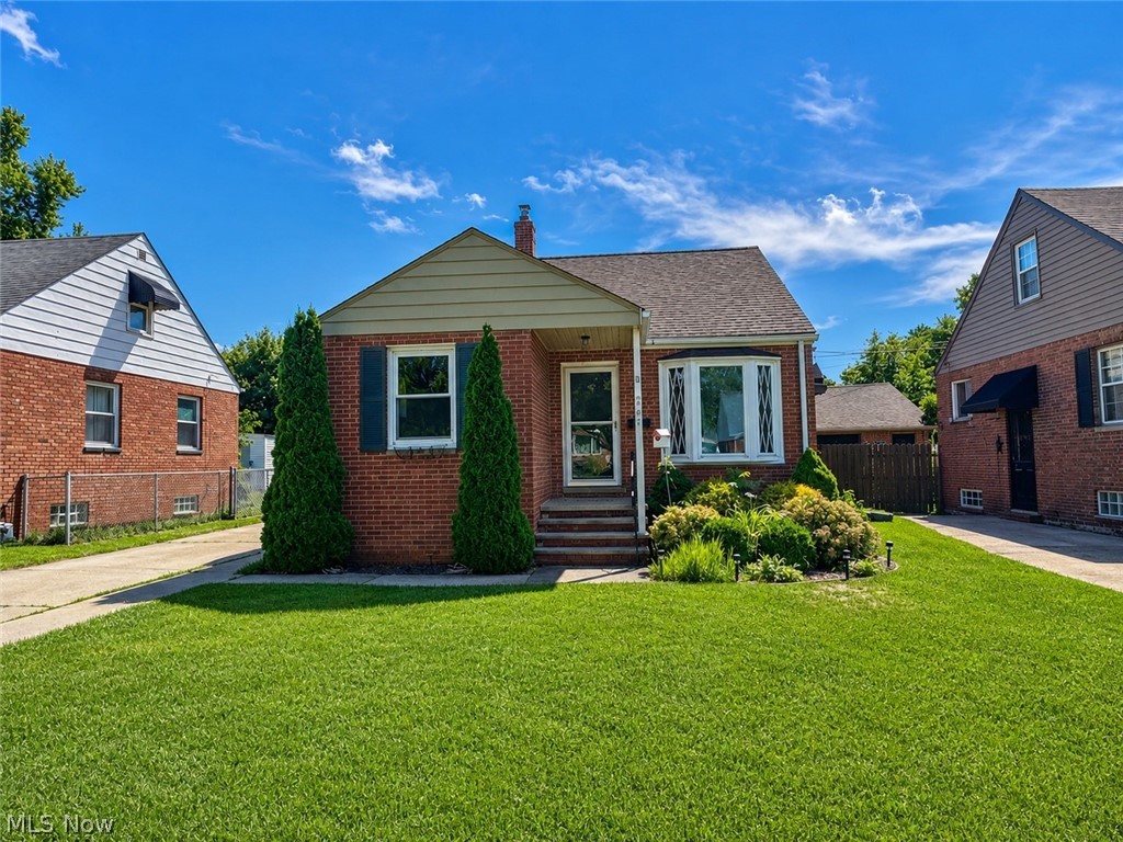 262 E 323rd Street