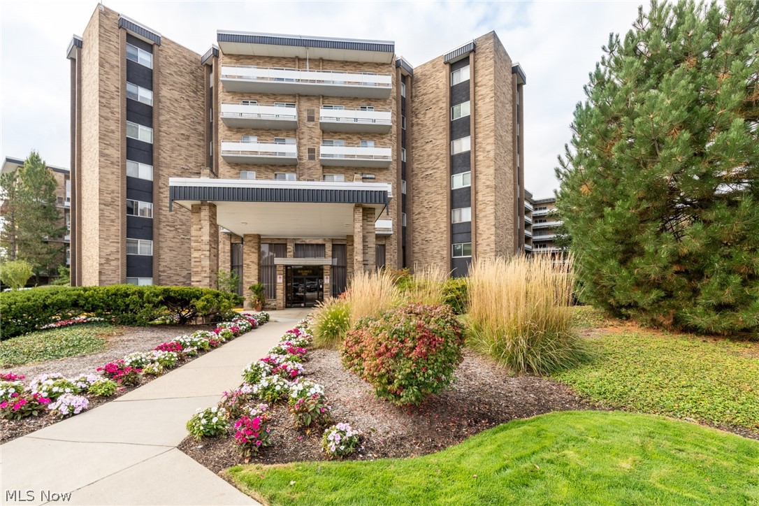 2202 Acacia Park Drive 2515