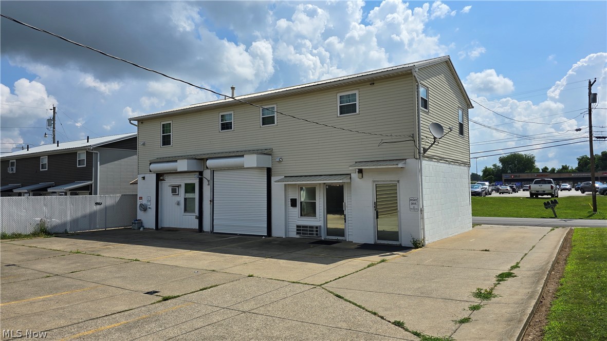 209 Lee Street Property Photo 3