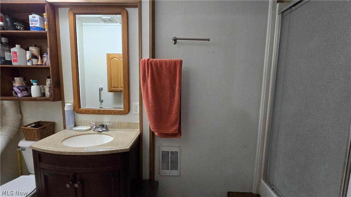 209 Lee Street Property Photo 15