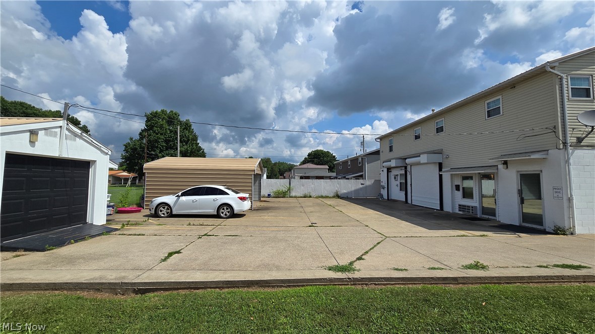 209 Lee Street Property Photo 36