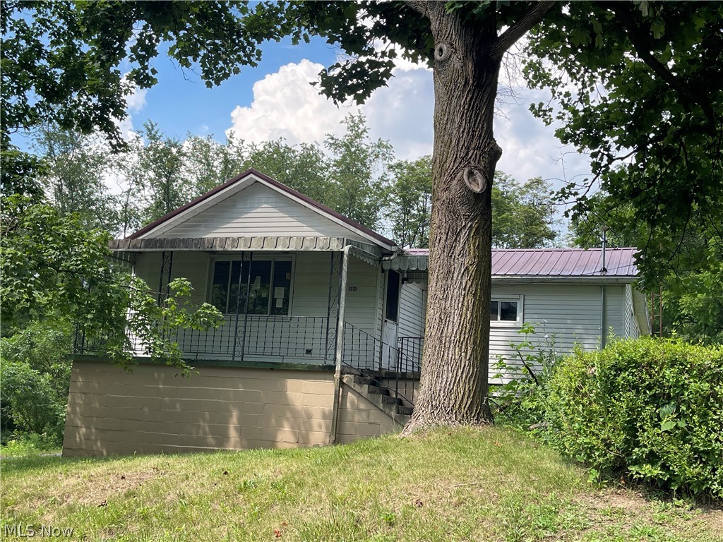 1321 Township Highway 134 Property Photo 1