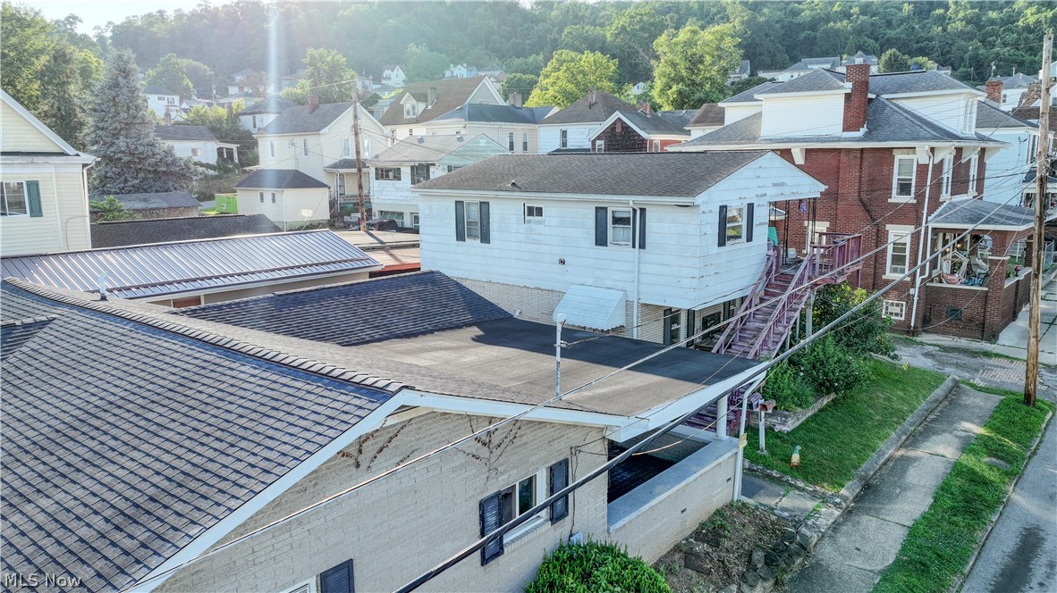 401 W Vine Street Property Photo 4