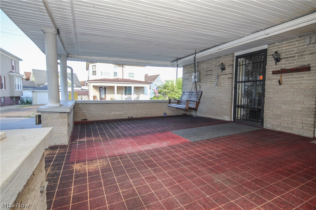401 W Vine Street Property Photo 8