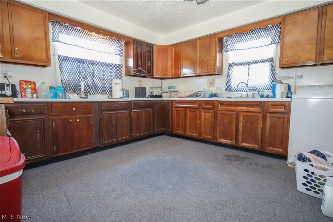 401 W Vine Street Property Photo 32