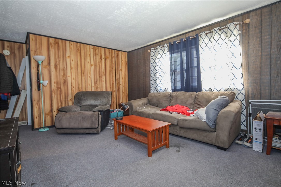 401 W Vine Street Property Photo 33