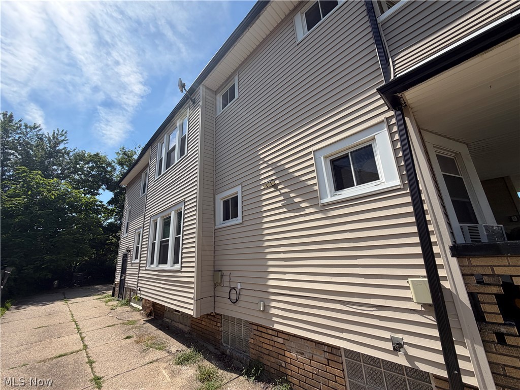 3360 E 146th Street Property Photo 4