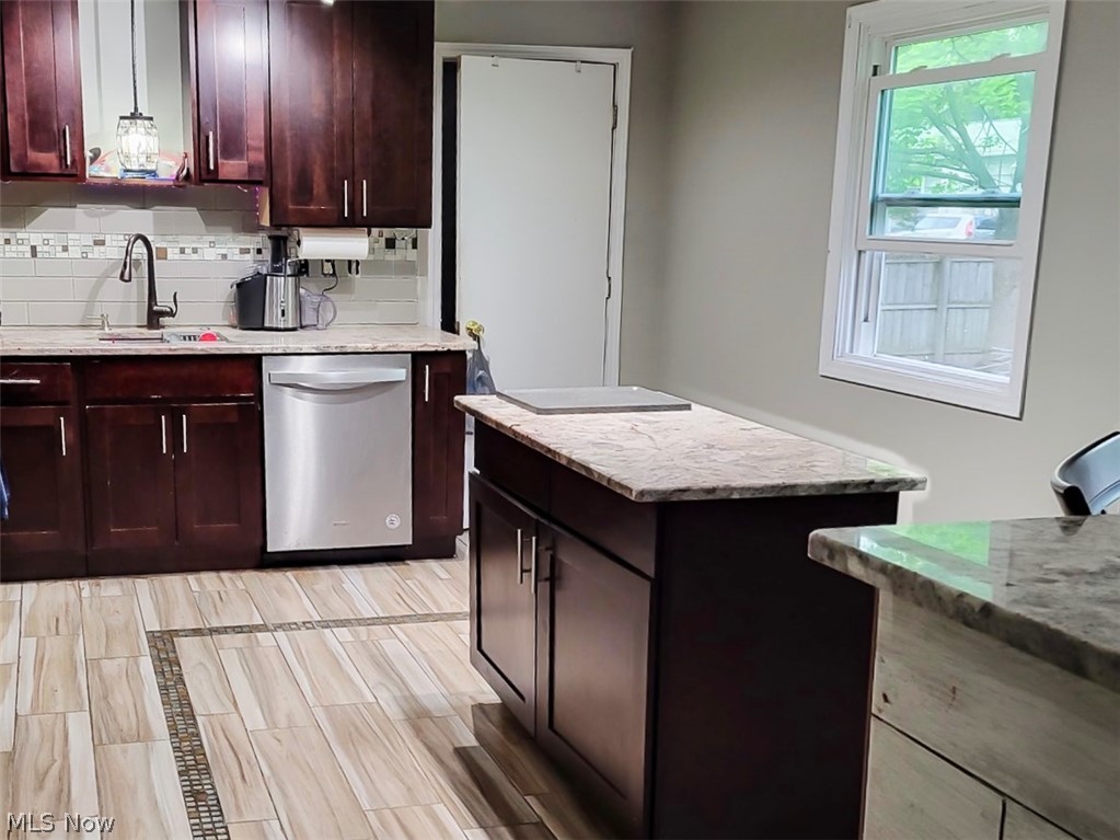 26 Edison Street Property Photo 4