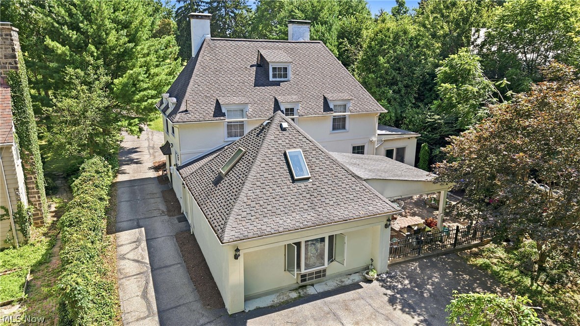 4812 Oak Knoll Drive Property Photo 4