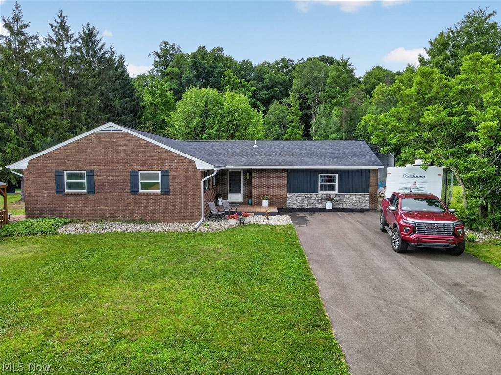 6784 Grandview Drive Property Photo 1