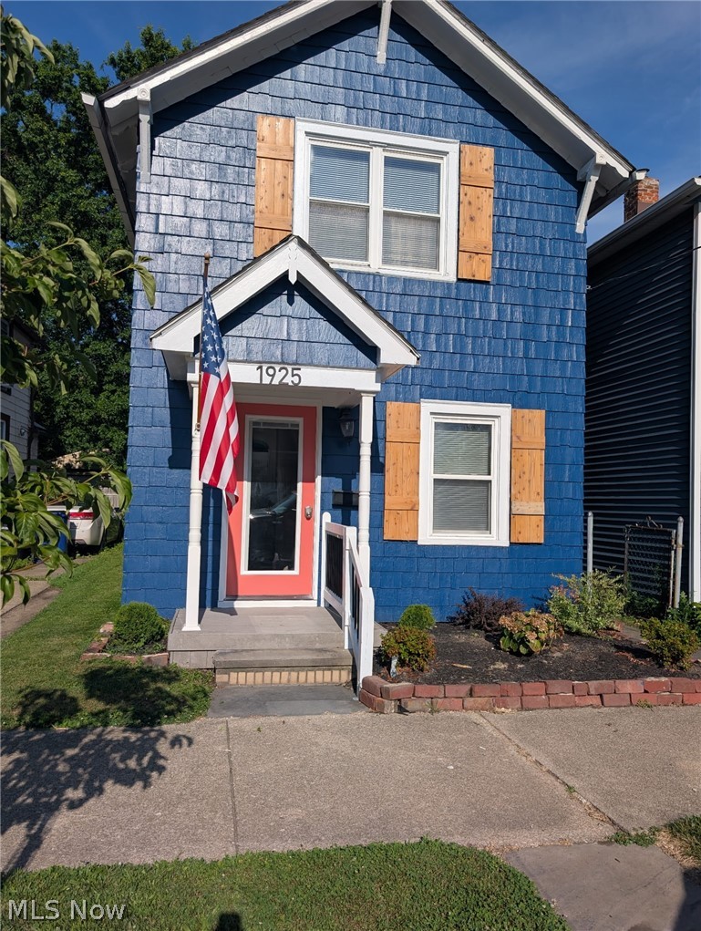 1925 W 52nd Street Property Photo 1