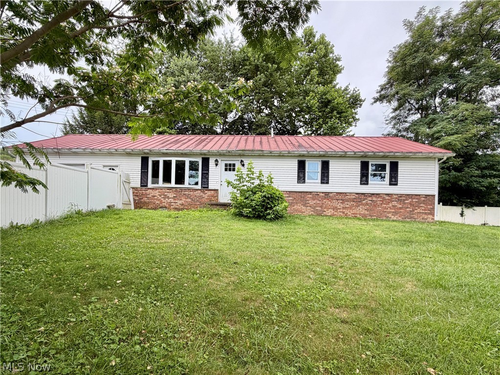 220 Mill Street Property Photo 1