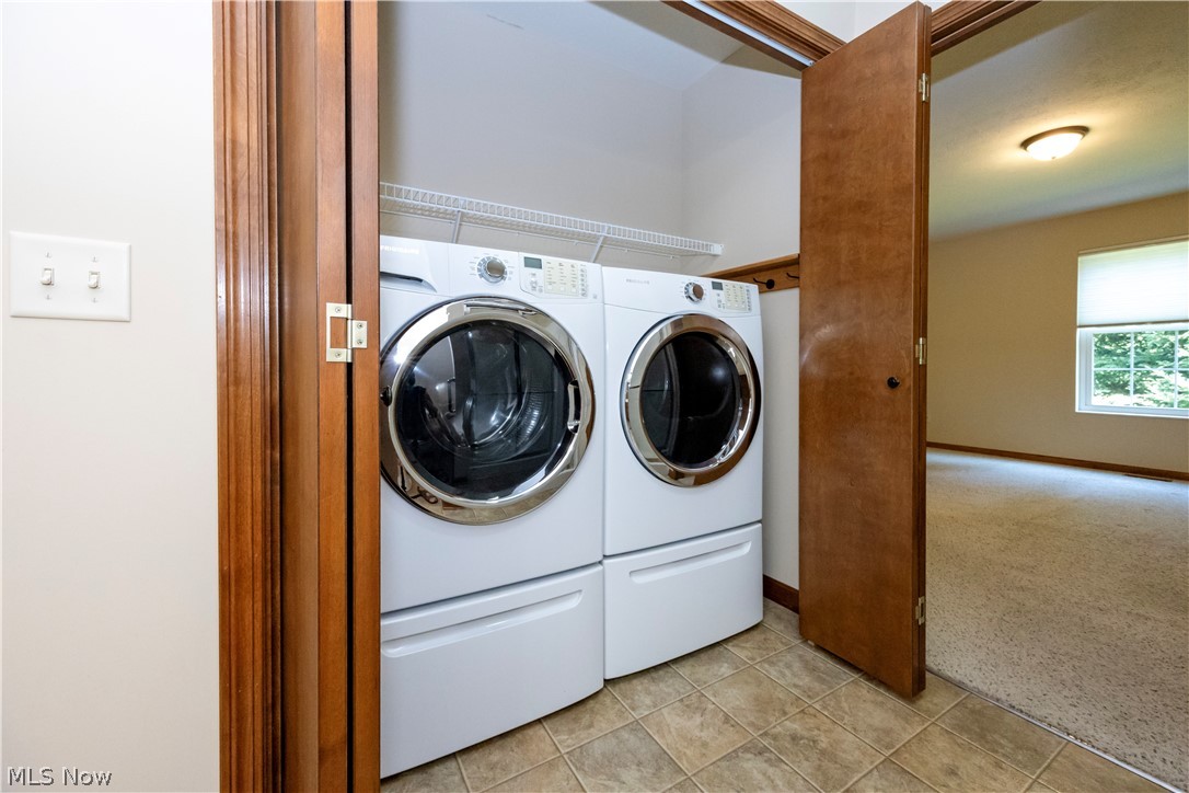 242 Woodbury Circle Property Photo 14