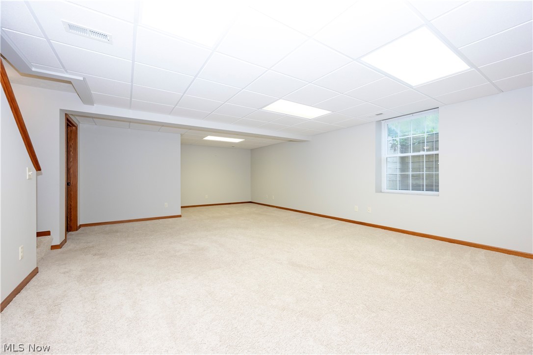 242 Woodbury Circle Property Photo 16