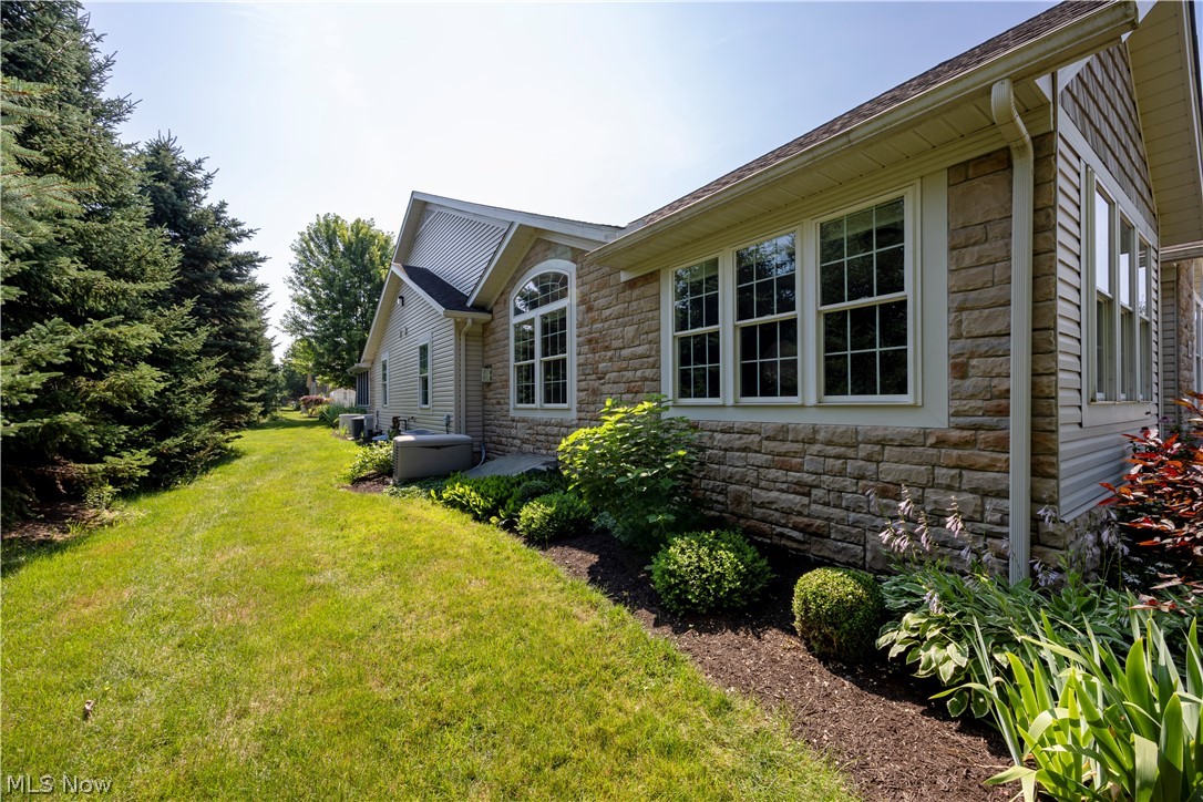 242 Woodbury Circle Property Photo 26