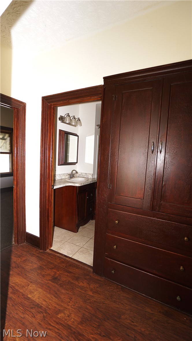 1448 Creighton Avenue Property Photo 38