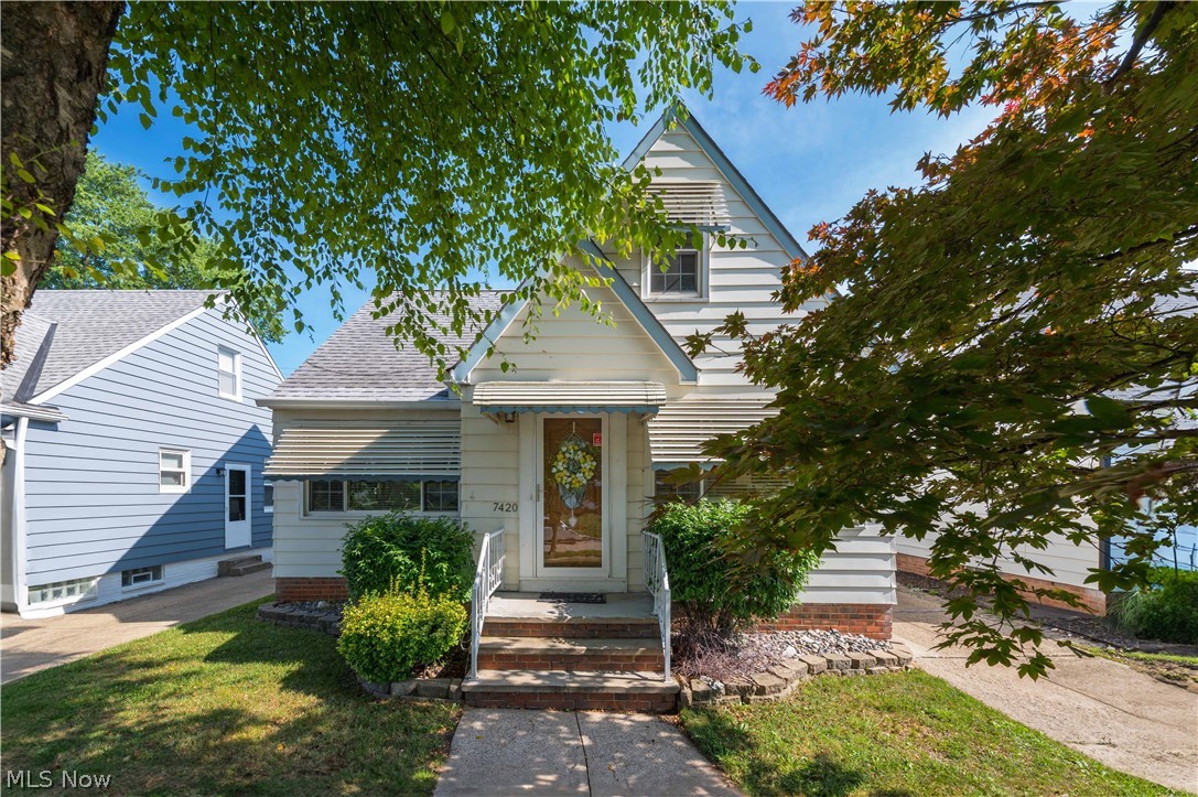 7420 Traymore Avenue Property Photo 1