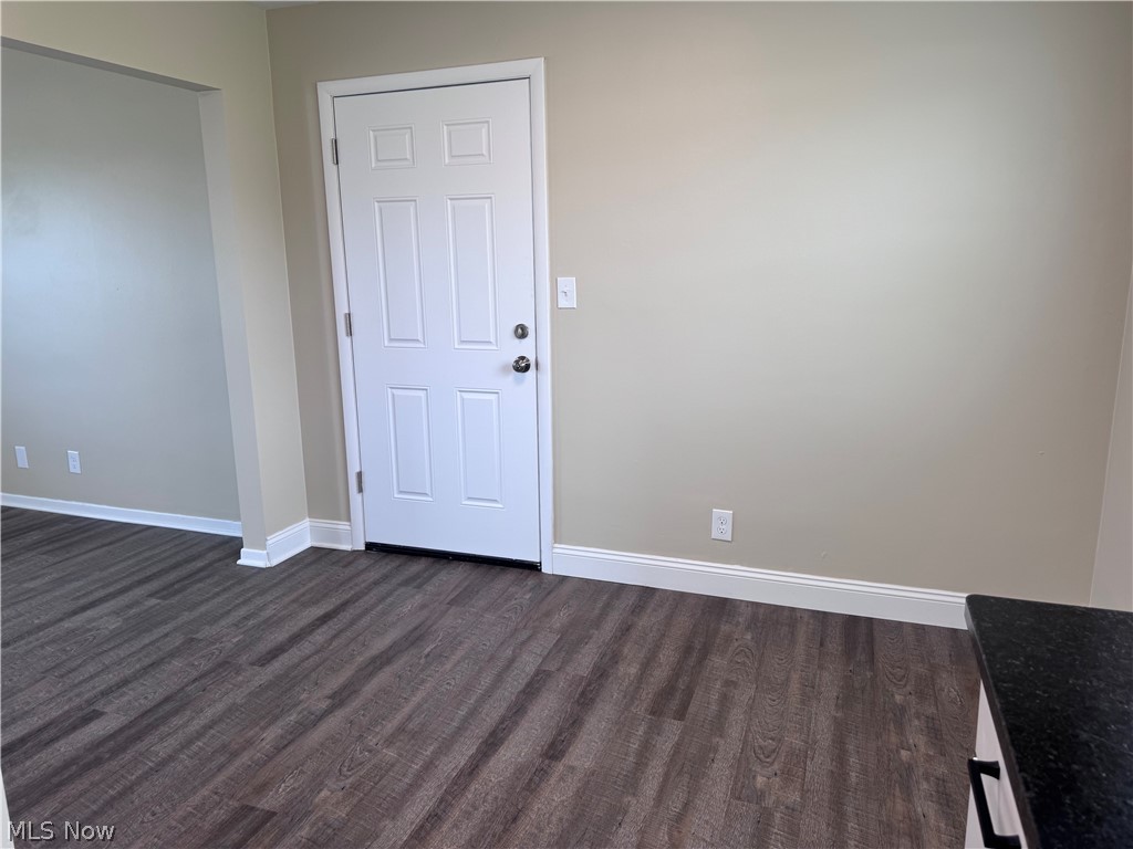 9112 Skypark Property Photo 13