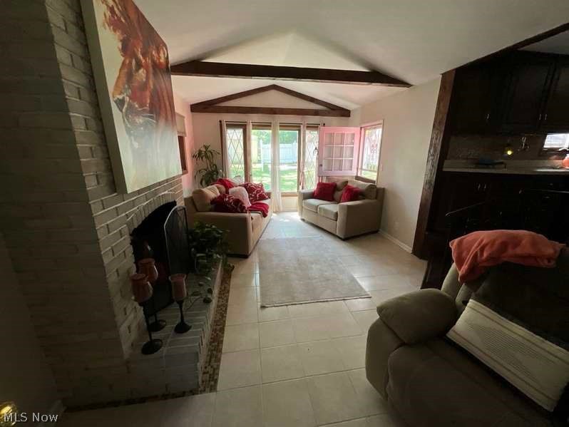 25200 Glenbrook Boulevard Property Photo 12