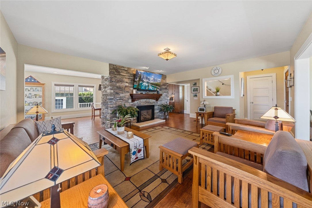 25021 Lakeview Drive Property Photo 13