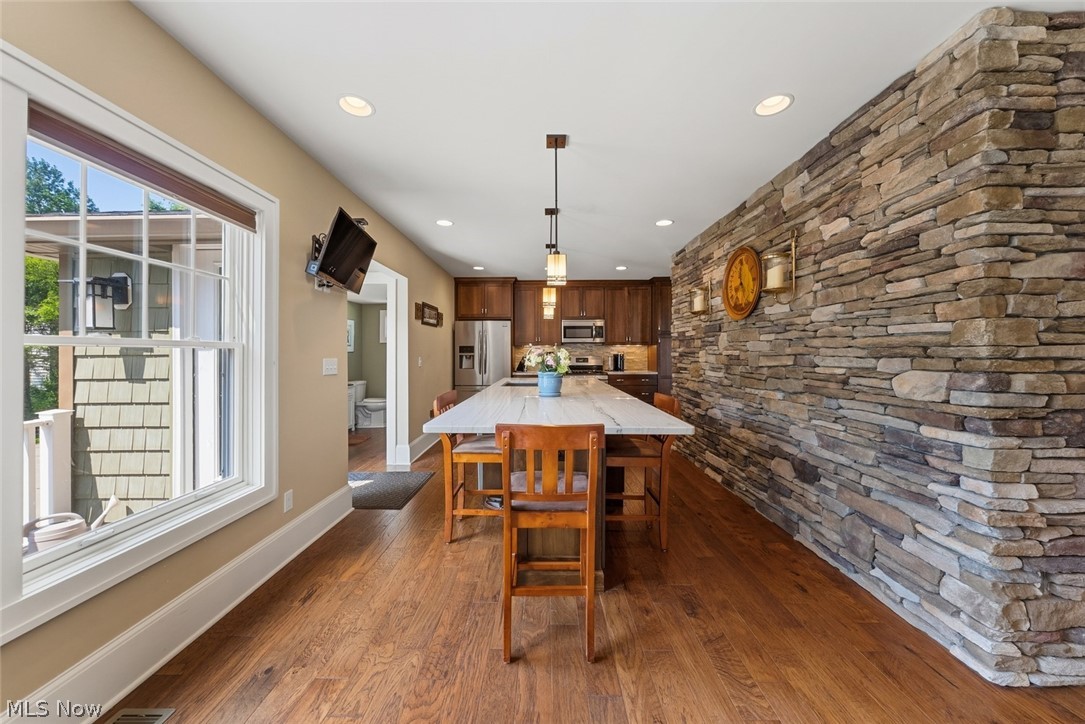 25021 Lakeview Drive Property Photo 20