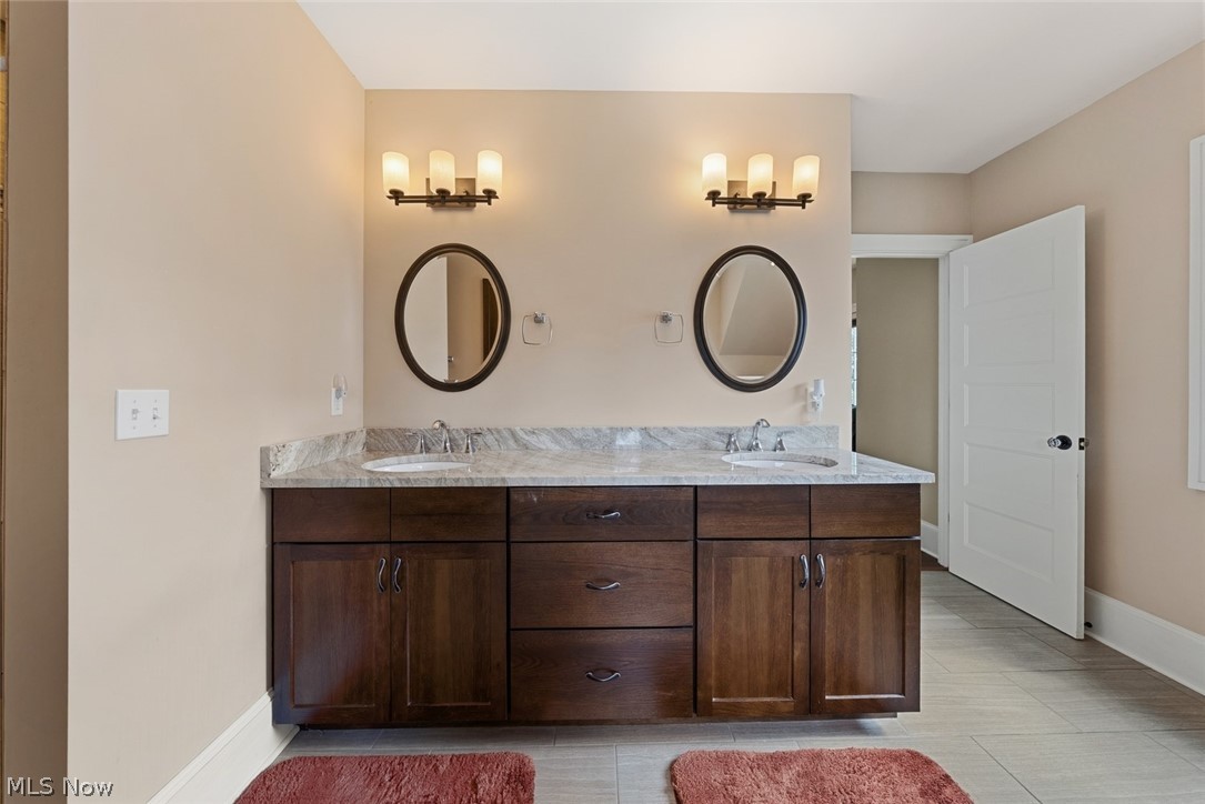 25021 Lakeview Drive Property Photo 28