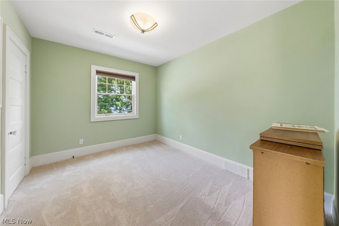 25021 Lakeview Drive Property Photo 32