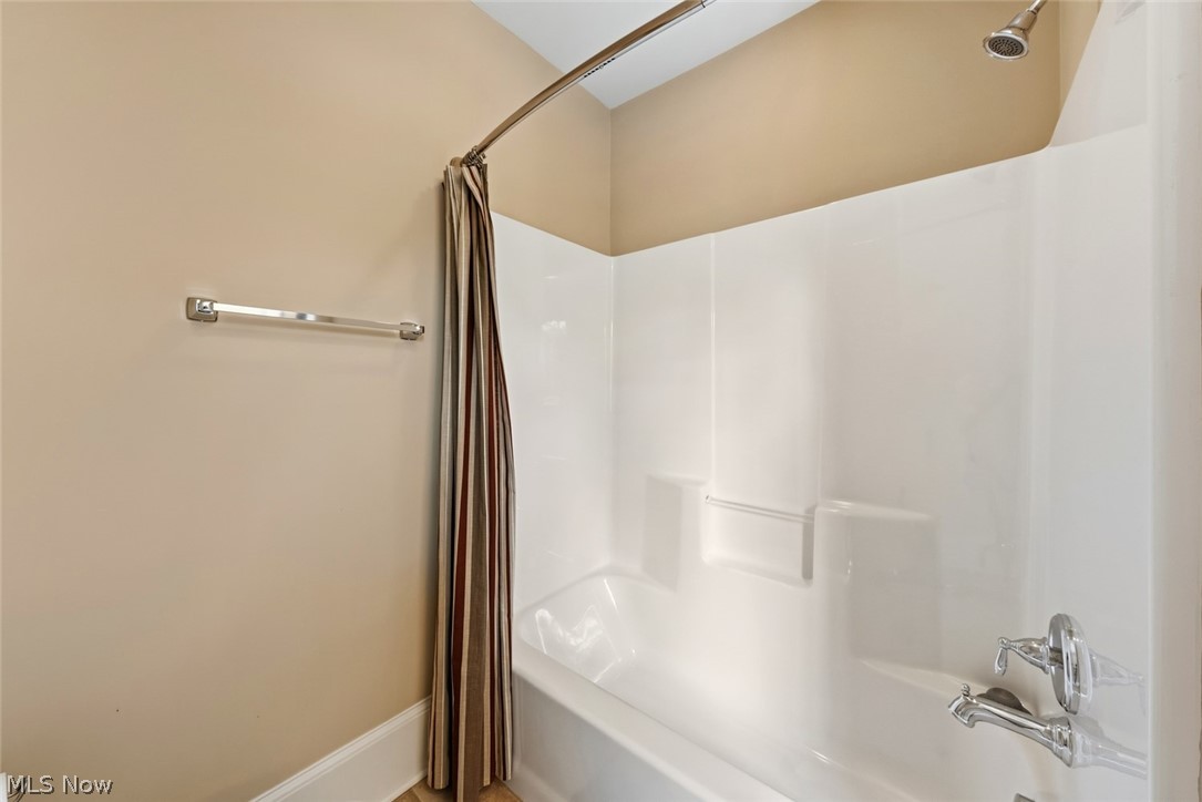 25021 Lakeview Drive Property Photo 37