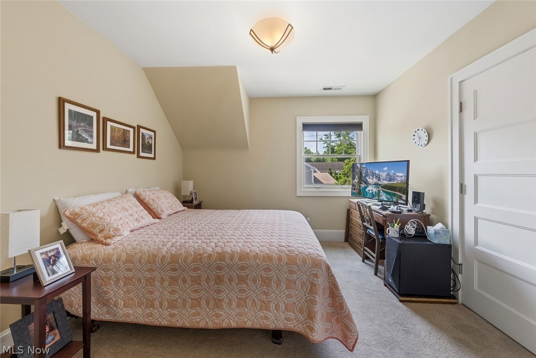 25021 Lakeview Drive Property Photo 39