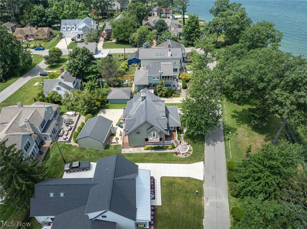 25021 Lakeview Drive Property Photo 48