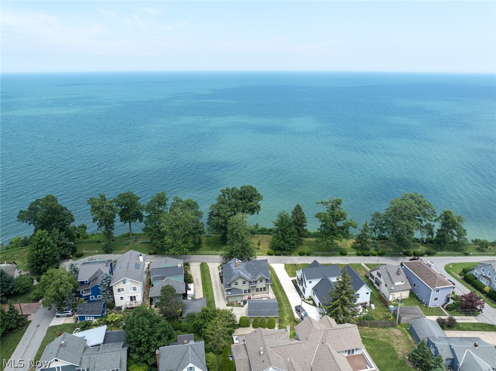 25021 Lakeview Drive Property Photo 49