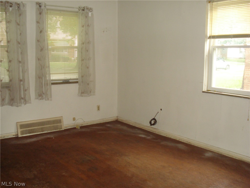 21050 Crystal Avenue Property Photo 5