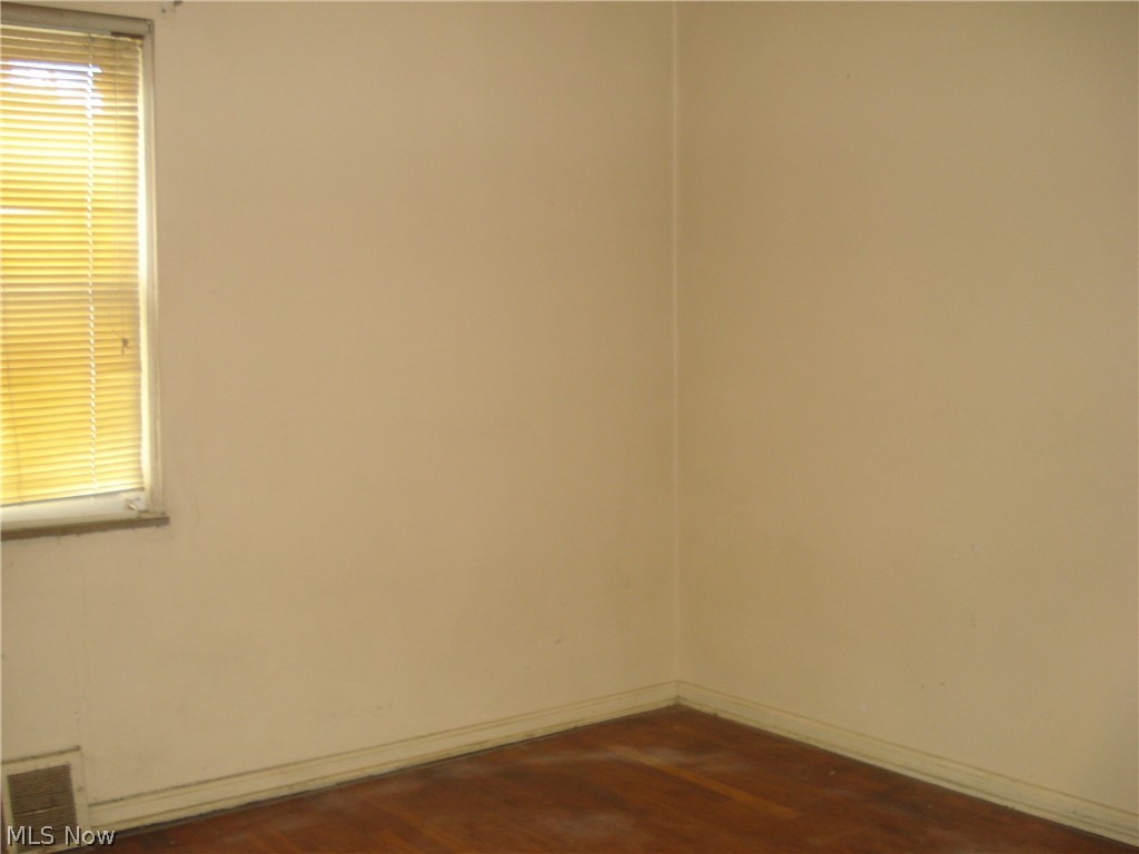 21050 Crystal Avenue Property Photo 7