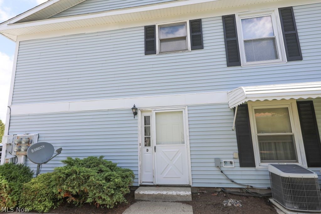 1258 Pembrooke Drive D Property Photo 1