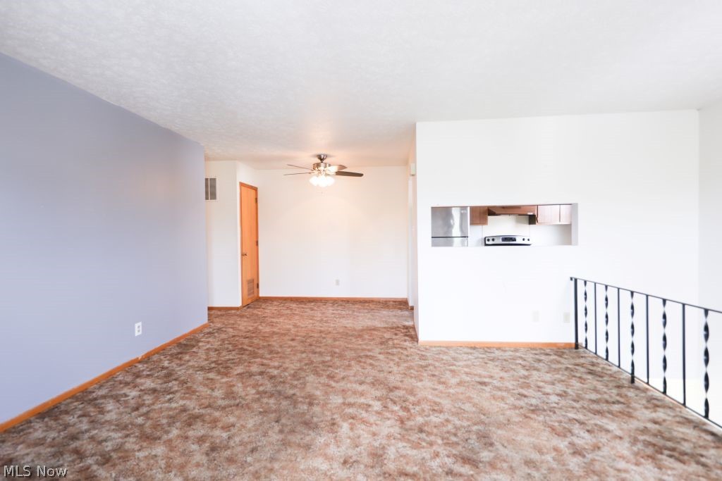 1258 Pembrooke Drive D Property Photo 8