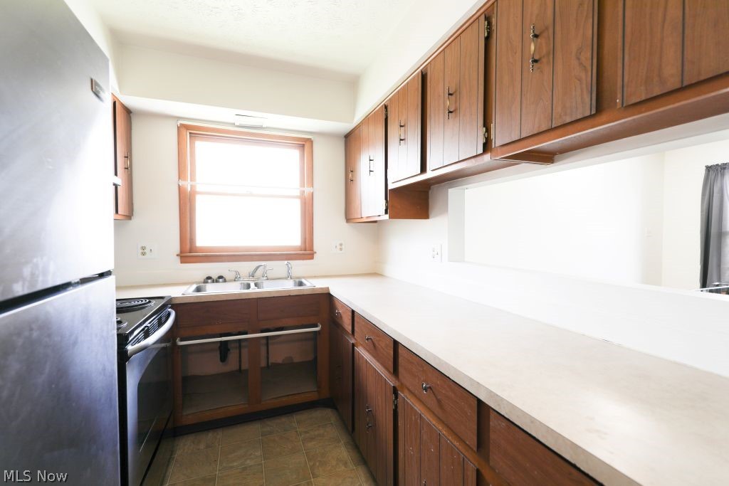 1258 Pembrooke Drive D Property Photo 10