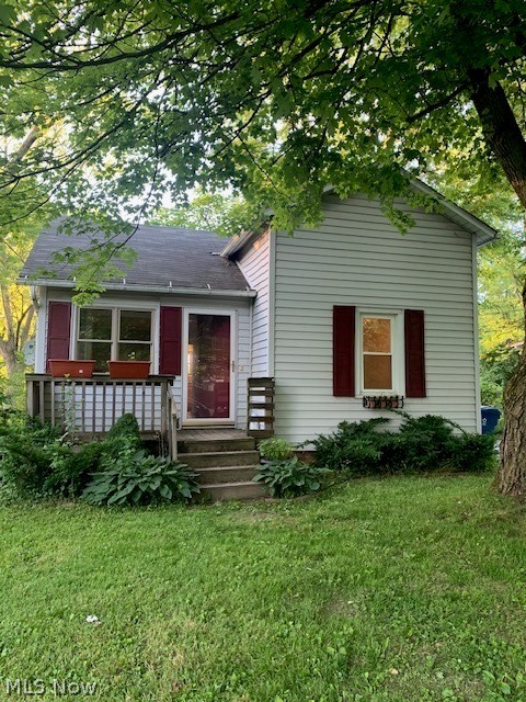 1816 Tremont Avenue Se Property Photo 1