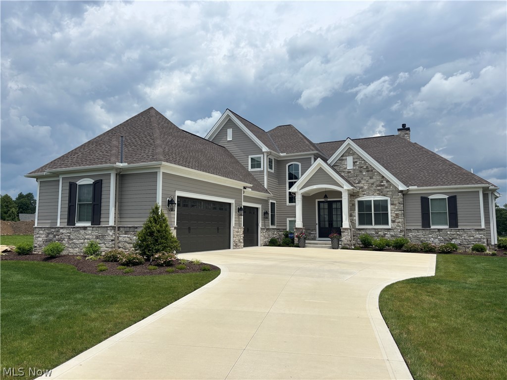 5496 Stone Creek Drive Property Photo 14