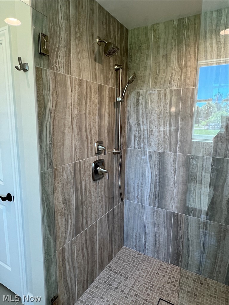 5496 Stone Creek Drive Property Photo 32