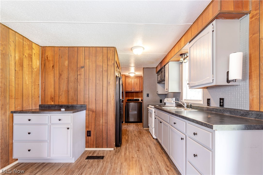 15001 Baumhart Road Property Photo 12