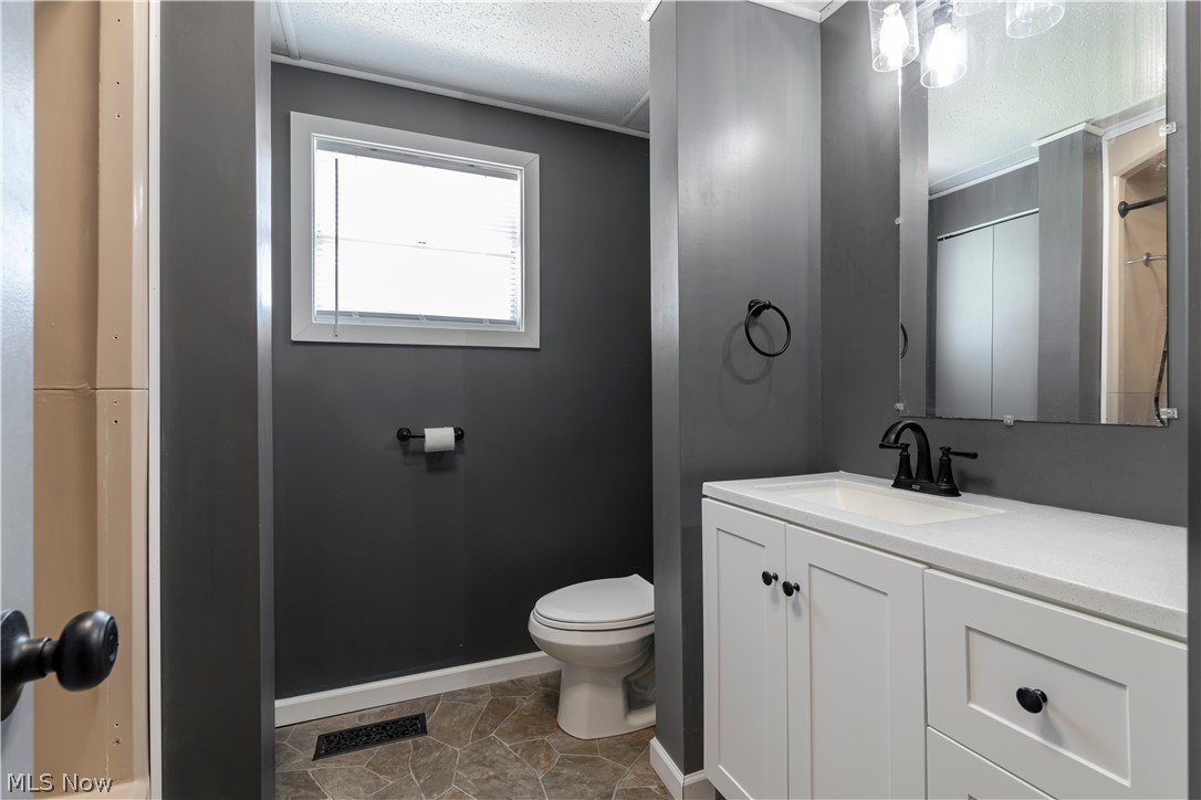 15001 Baumhart Road Property Photo 22