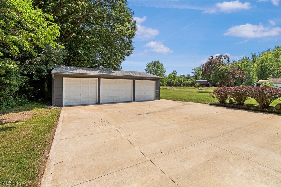 15001 Baumhart Road Property Photo 25