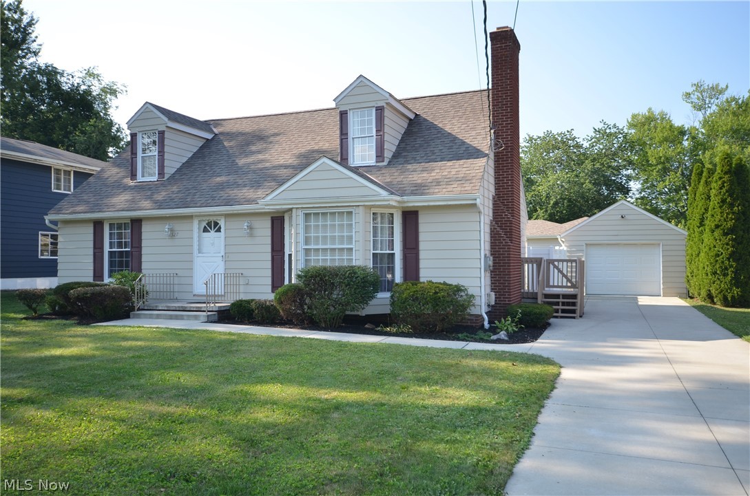 2527 Carson Road Property Photo 1
