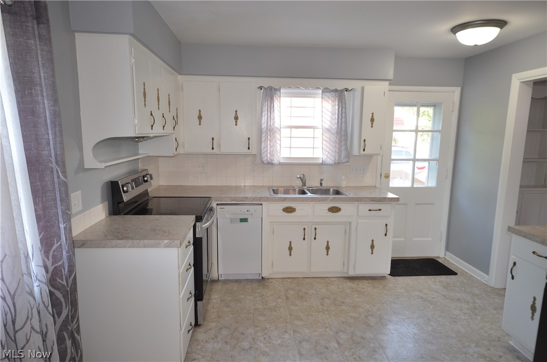 2527 Carson Road Property Photo 9