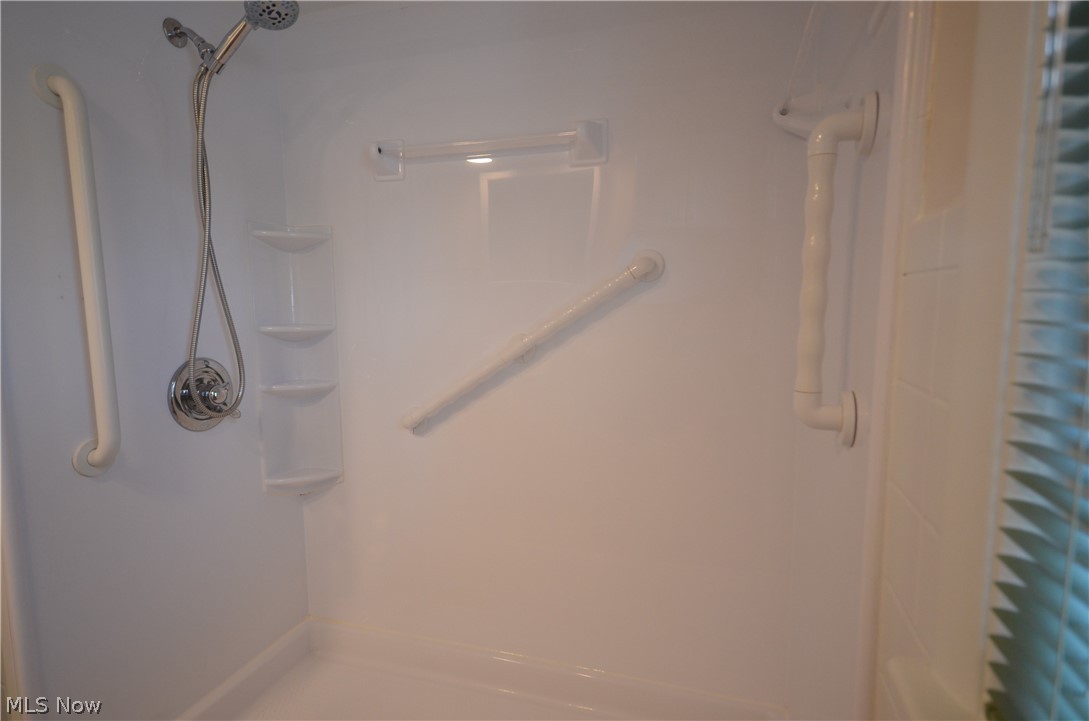 2527 Carson Road Property Photo 20