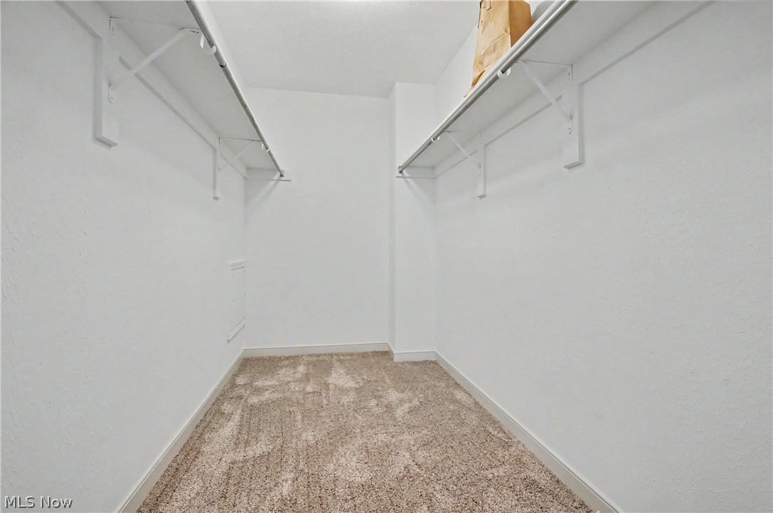 478 Kings Court Property Photo 15